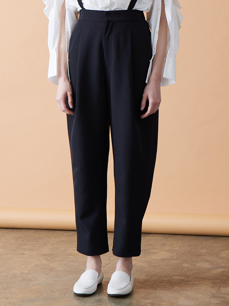suspender high-waisted pants